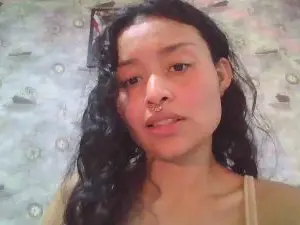Suuri  live sex cam