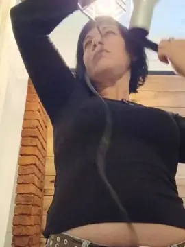 Chani1977  live sex cam