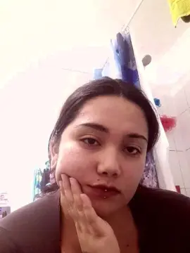 MdvKatt  live sex cam