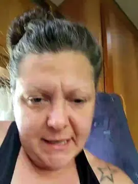 MissKemikal  live sex cam