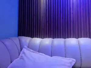 Saracollins1  live sex cam