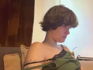 DeniseMedders  live sex cam