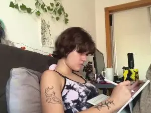 DeniseMedders  live sex cam