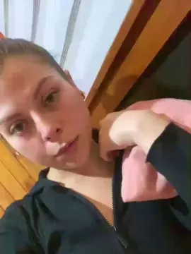 Nachavalderas  live sex cam