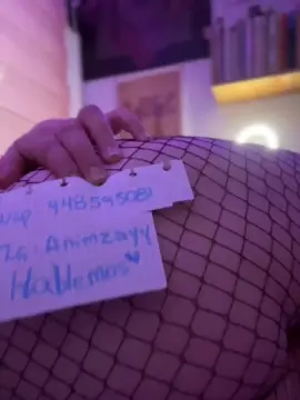 Yazmin22  live sex cam