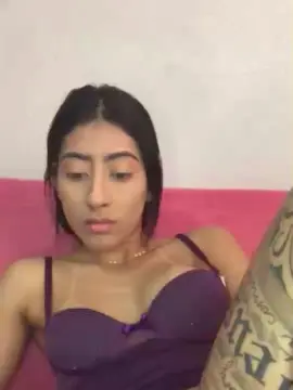 Santosz83  live sex cam