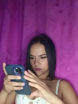 Bunny_vic19  live sex cam