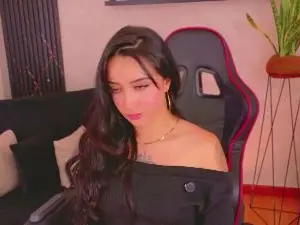 EmmyEvans  live sex cam