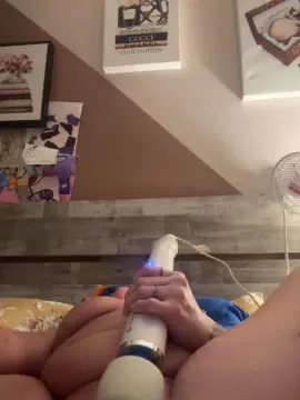 Tra_Lynn24  live sex cam