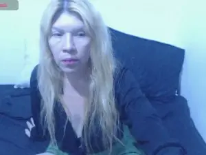 Bella_adaluz  live sex cam