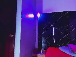 StrikeandSweet  live sex cam