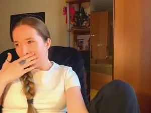 KassieLilja  live sex cam