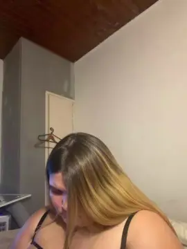 Kelw87  live sex cam