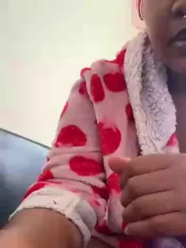 ShesJammy  live sex cam