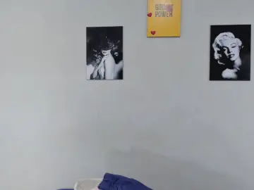 Sexynova_93  live sex cam