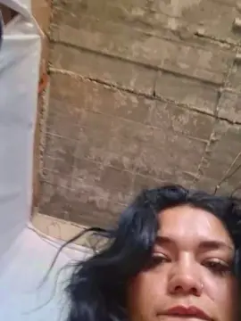Queen_Cristal  live sex cam