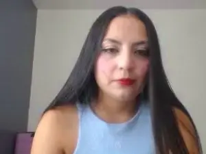 Emilie_G  live sex cam