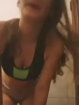 Girlxsexxxx  live sex cam