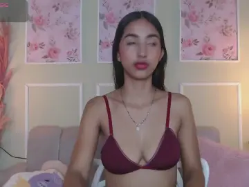 Sweetmilkylally  live sex cam