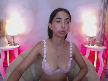 Sweetmilkylally  live sex cam