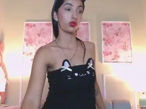 Sweetmilkylally  live sex cam