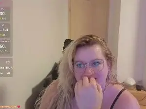 Loumara  live sex cam