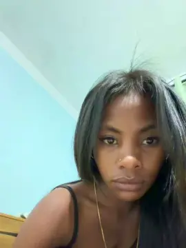 Ravaka_angel  live sex cam