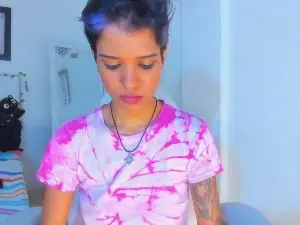 Orianaasaenz  live sex cam