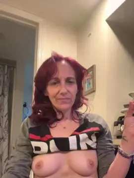 Gypsy420NJ  live sex cam