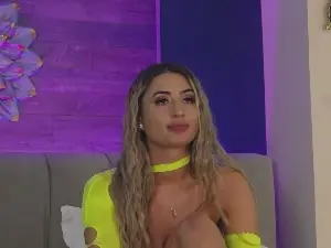 LoraDevine  live sex cam