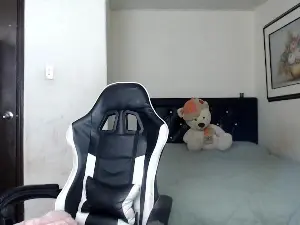 Ambar_and_Lian  live sex cam