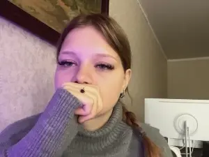 DeedeeDinitto  live sex cam