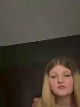 KpandAjay  live sex cam