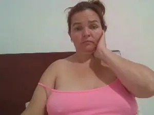 Squirtxx  live sex cam