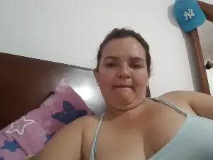 Squirtxx  live sex cam
