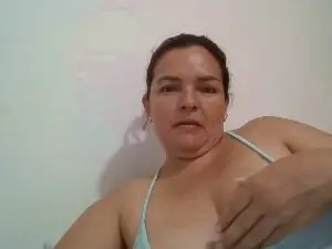 Squirtxx  live sex cam