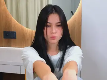 CecilleNewhook  live sex cam