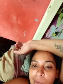 Laryynife1  live sex cam