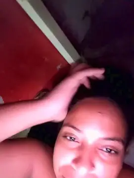 Laryynife1  live sex cam