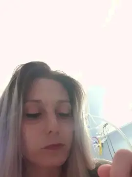 Monique333  live sex cam