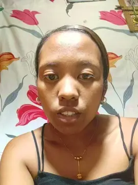 Cynthia51  live sex cam