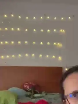 Hotbrunettemass  live sex cam