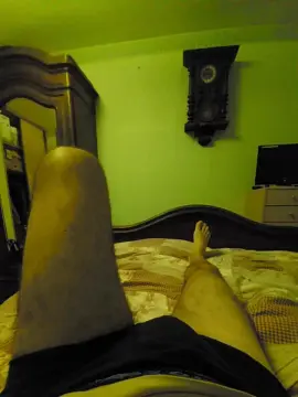 Crimson83  live sex cam