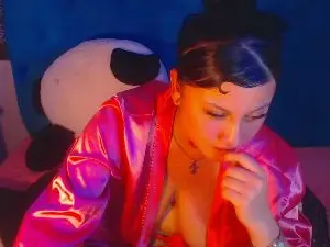 EvaBraunn  live sex cam