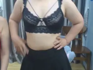 Maika2k  live sex cam