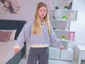 LashawndaDucat  live sex cam