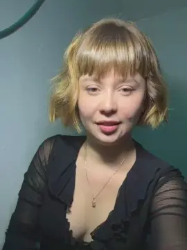 Lovingggirll  live sex cam