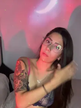 Alexiablack2  live sex cam