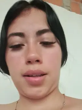 Sylvana_19  live sex cam