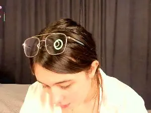 HollisDagan  live sex cam